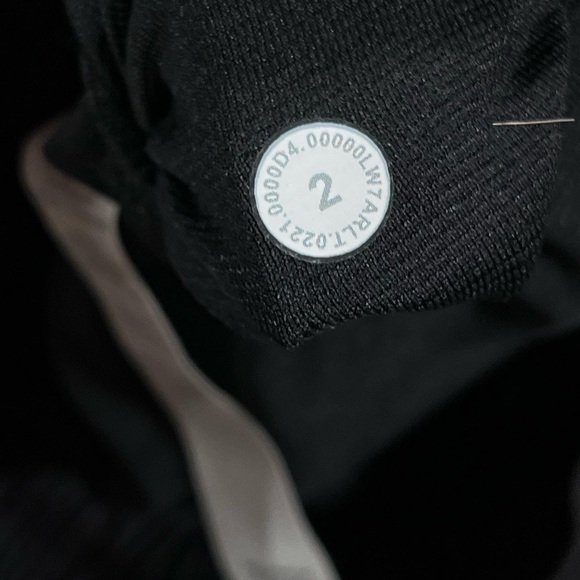 Lululemon Hotty Hot Short Il
*Long 4” LR - Picture 5 of 9